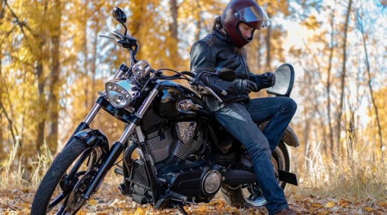 How to Stay Warm and Dry: The Best Motorcycle Rain Gear for All Seasons